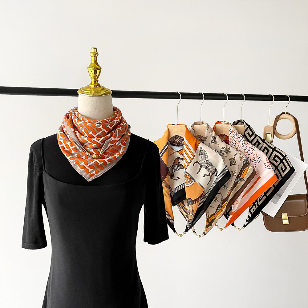 Sofia Amoretti Gioia Di Seta silk scarf women light-catching SilkenWeave poly-blend magnetic closure