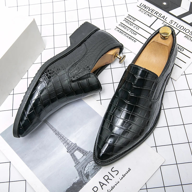 Black crocodile-embossed leather slip-on dress shoes tapered toe professional style Urbann Vibe