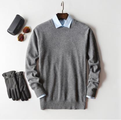 Men's regular fit knit pullover sweater elegant luxury knitwear polished silhouette