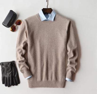 Men's regular fit knit pullover sweater elegant luxury knitwear polished silhouette