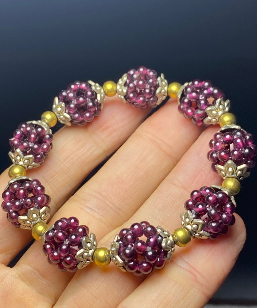 Bracelet chaîne fait main en alliage violet avec grenat grenade - Urbann-Vibe