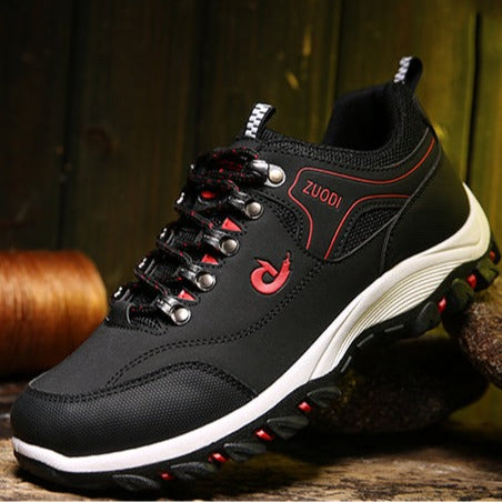 Men's breathable mesh hiking shoes with synthetic PU leather, lightweight trail design and non-slip grip