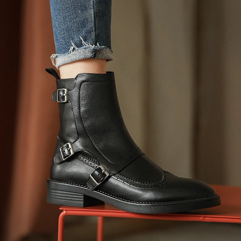 Women's black genuine leather Chelsea boots with elastic side panels for all-day comfort