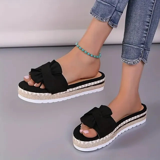Women's Rhean casual sandals in neutral tones, all-day comfort design with durable easy-care construction
