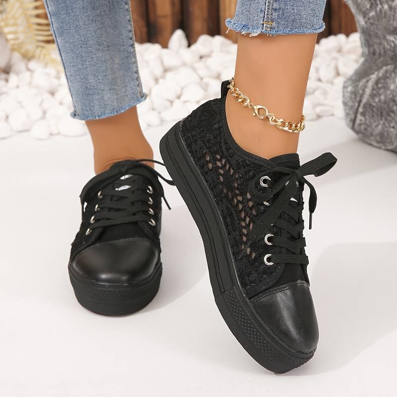 Women's Hélène lace sneakers elegant lightweight casual chic design with delicate lace upper detailing