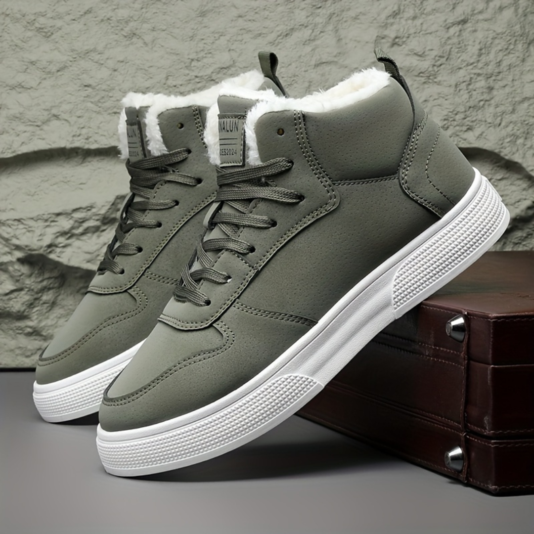 Men's high shaft winter sneakers with warm lining, round toe lace-up design for cold weather grip