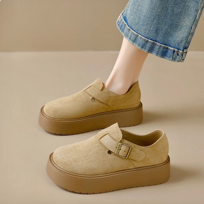 Women's retro platform clogs with arch support, wide fit, vintage-inspired contoured footbed comfort shoes