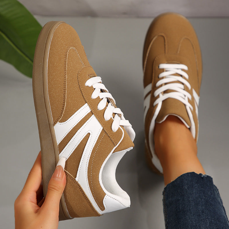 Women's wide fit lace-up sneakers in soft vegan suede with arch support and retro 70s side stripes