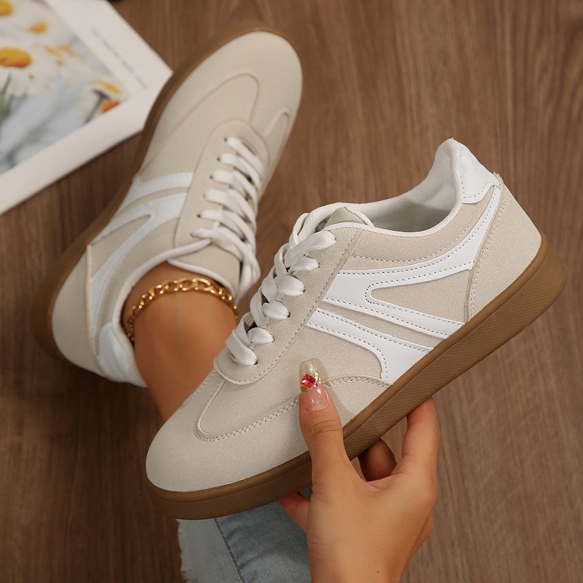 Women's wide fit lace-up sneakers in soft vegan suede with arch support and retro bold side stripes
