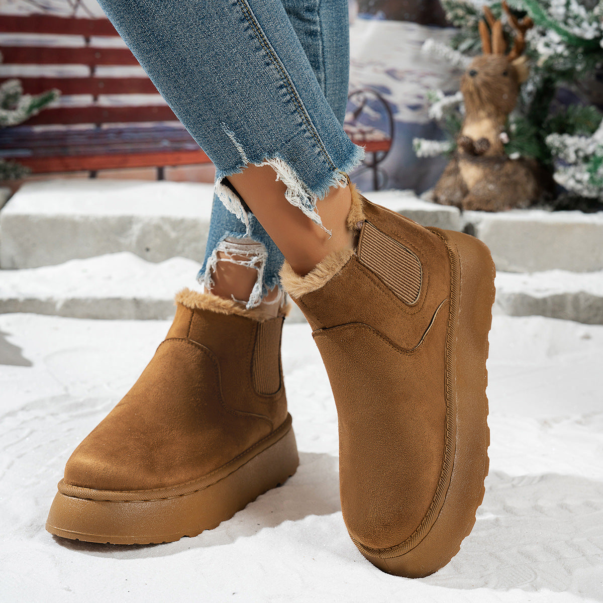 Women's suede Chelsea ankle boots with plush fur lining, platform sole, cozy winter style