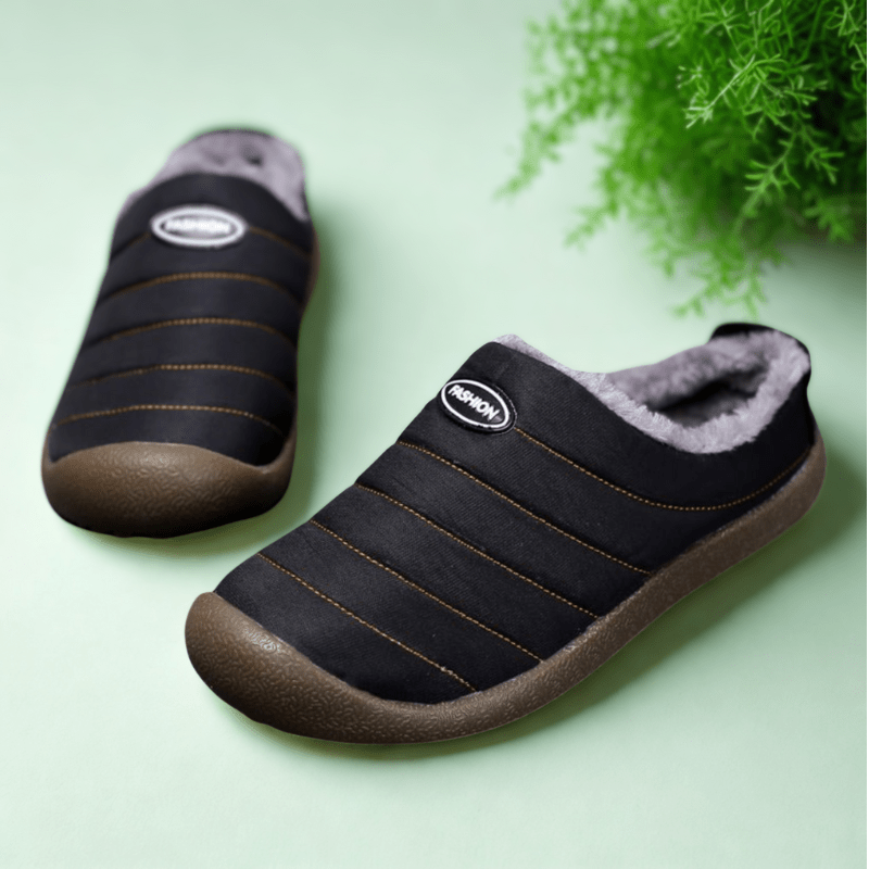 Unisex winter clogs fleece-lined waterproof non-slip memory foam insole all-day comfort
