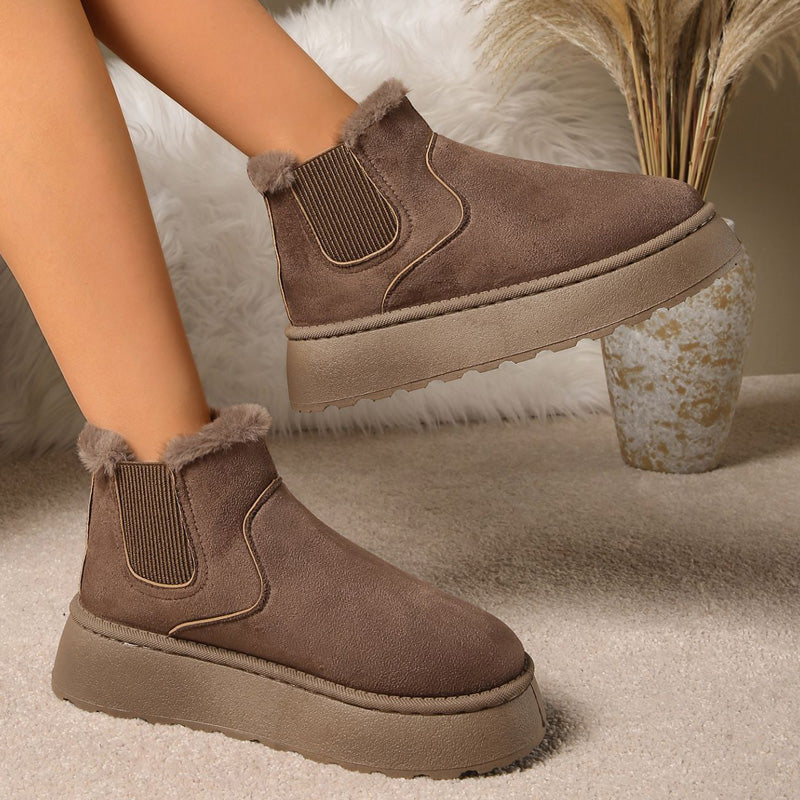 Women's suede Chelsea ankle boots with plush fur lining, platform sole, cozy winter style