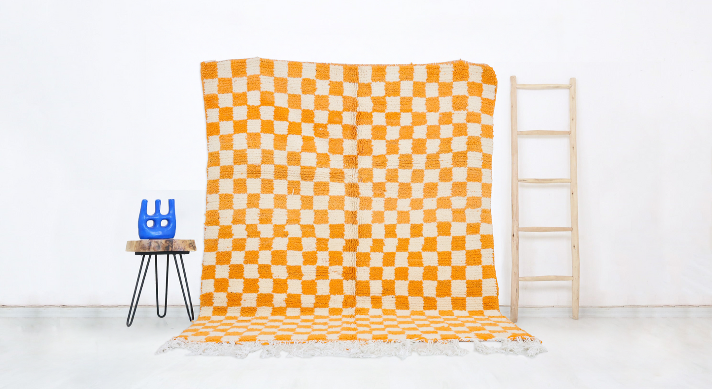 Isem Moroccan Checkered Rug 5'0" x 6'2" - Urbann-Vibe