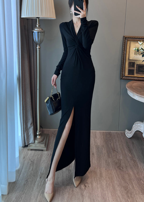 Robe portefeuille noire italienne à col en V et ouverture latérale pour l'automne - Urbann-Vibe