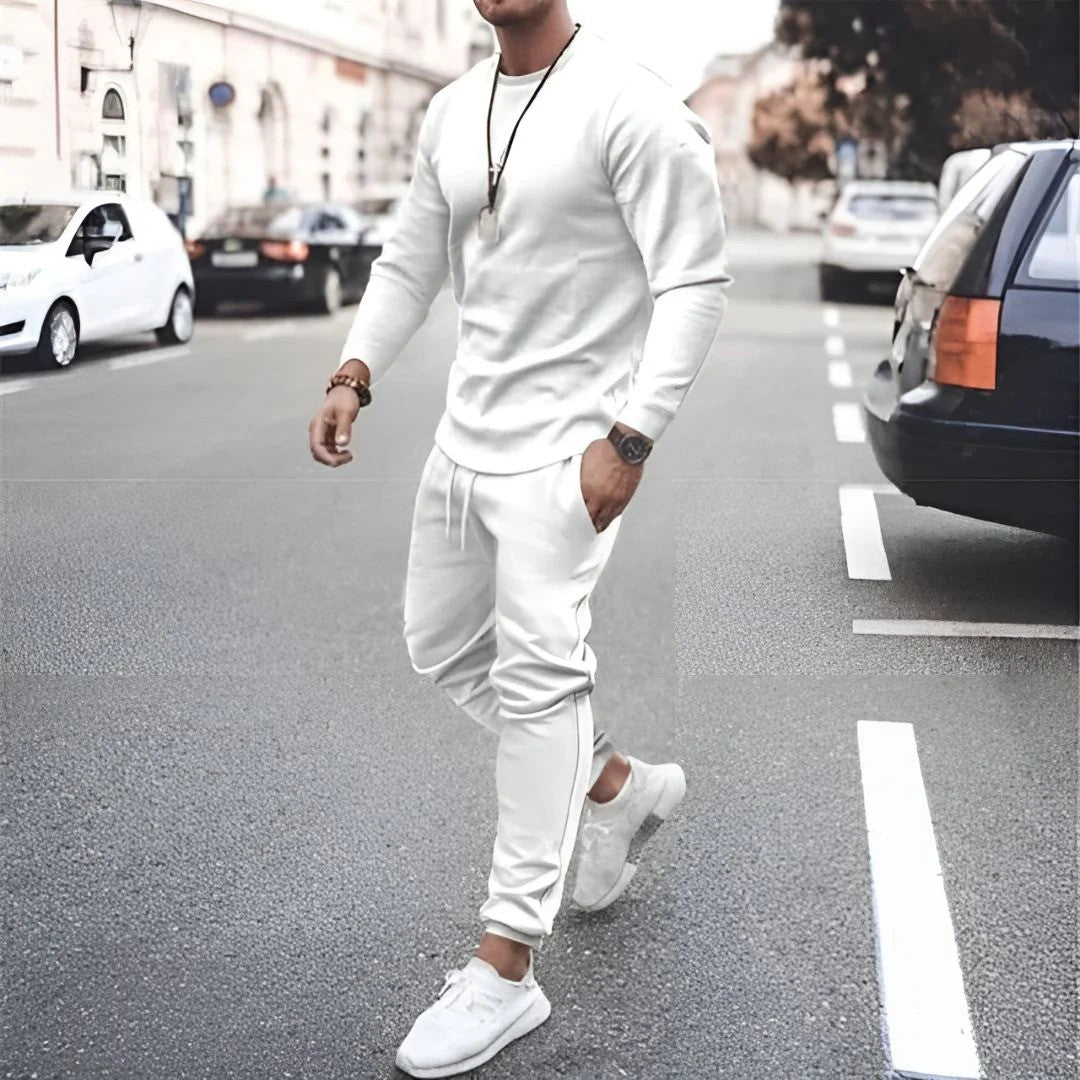 Men's gray casual two-piece tracksuit with long-sleeve top and jogger pants minimalist everyday style