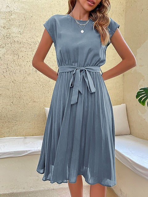 Elegant A-line summer dress with waistband, flattering waist-defining silhouette for everyday wear