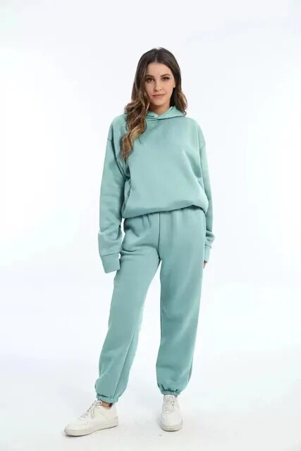 Women's cozy gray hoodie and sweatpants matching two-piece set for winter loungewear