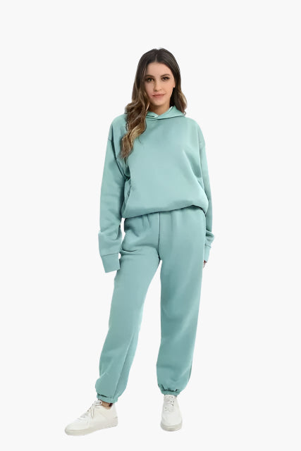 Women's gray hoodie and jogger set cozy two-piece winter loungewear with relaxed fit