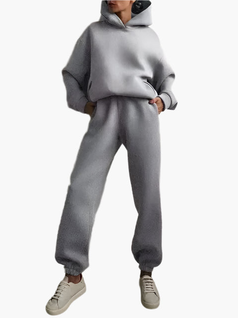 Women's gray hoodie and jogger set cozy two-piece winter loungewear with relaxed fit
