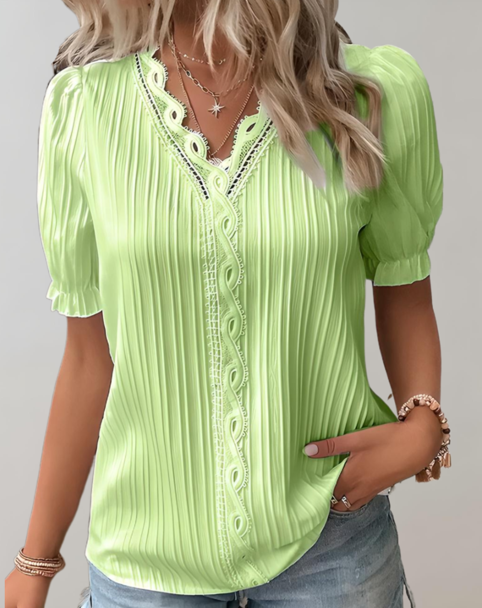 Women's patchwork V-neck loose fit top with colorblock panels, trendy everyday casual style