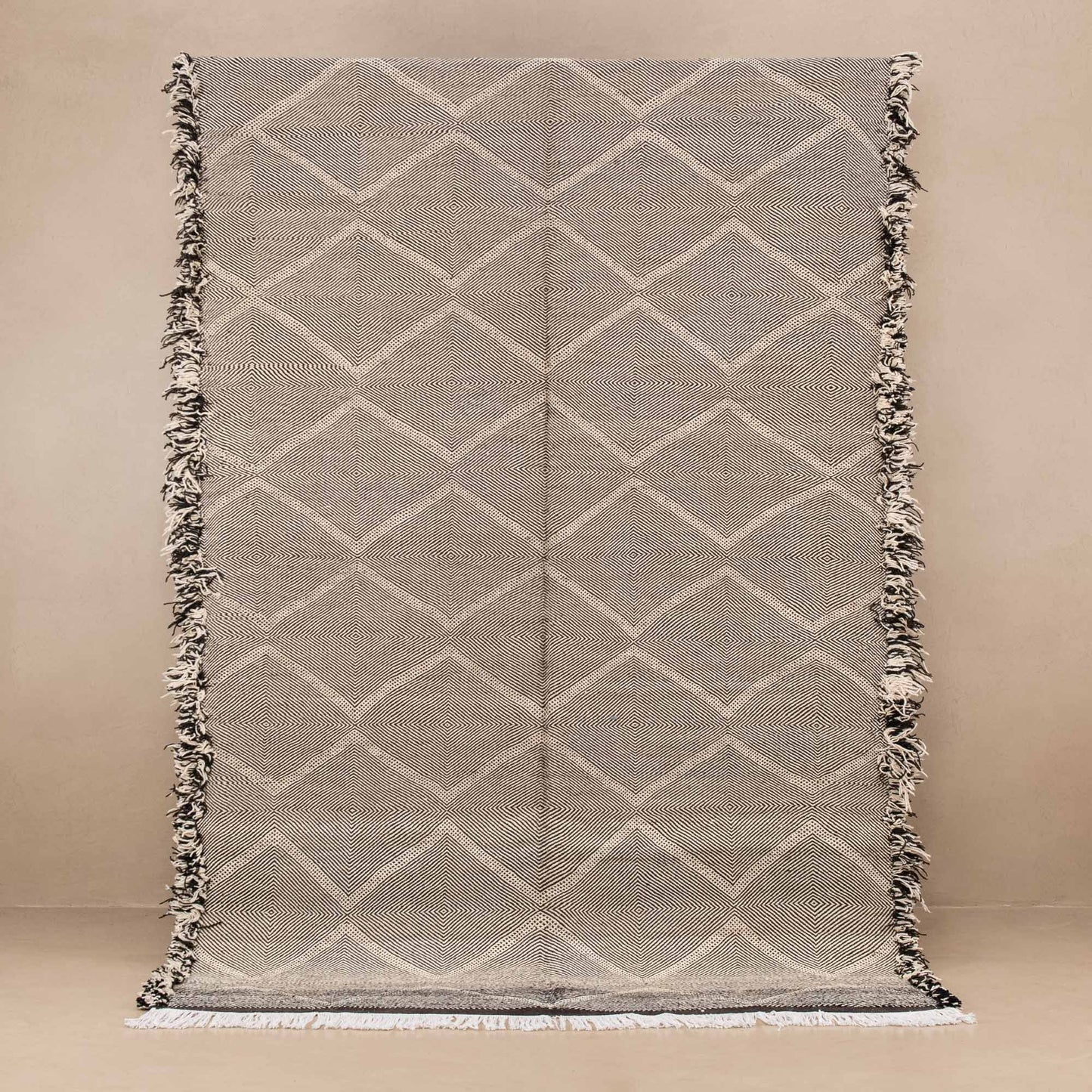 TanTan - taznakht kilim rug - Urbann-Vibe