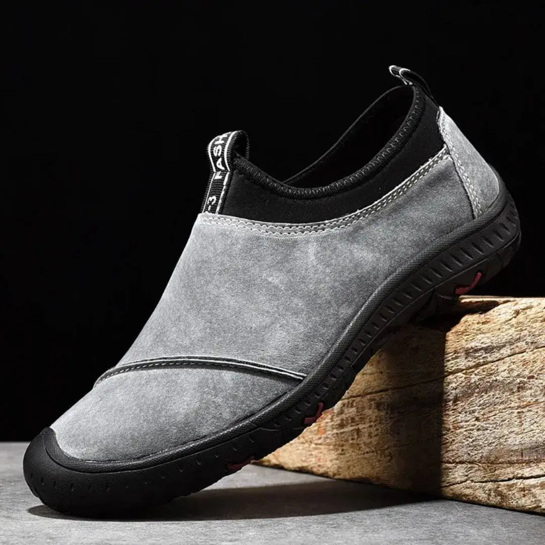 Men's slip-on suede loafers in urban style with breathable lining and anti-slip grip sole
