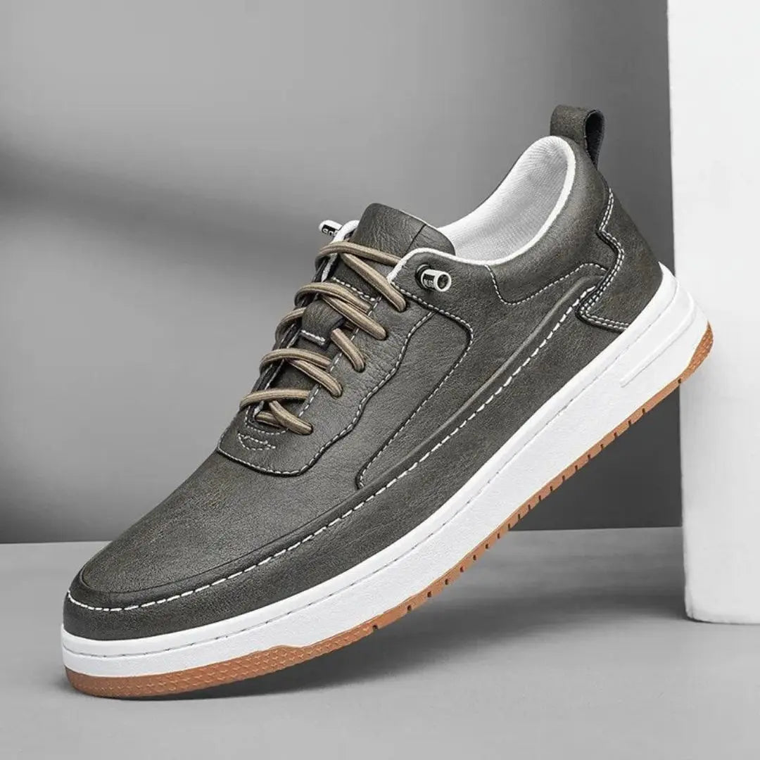 Men's low-top textured cow leather sneakers lightweight flexible sole reinforced heel casual style