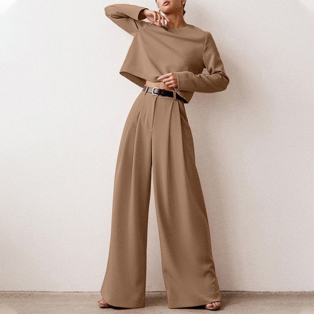 Women's relaxed fit two-piece set with cropped top and wide-leg trousers, sleek modern silhouette