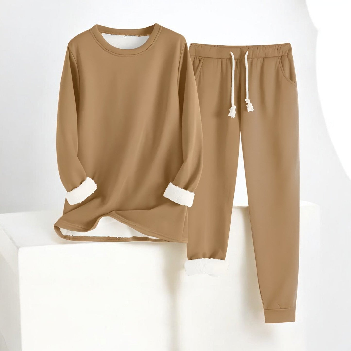 Women's Veda cozy fleece set soft plush fabric relaxed fit ultra-warm two-piece loungewear