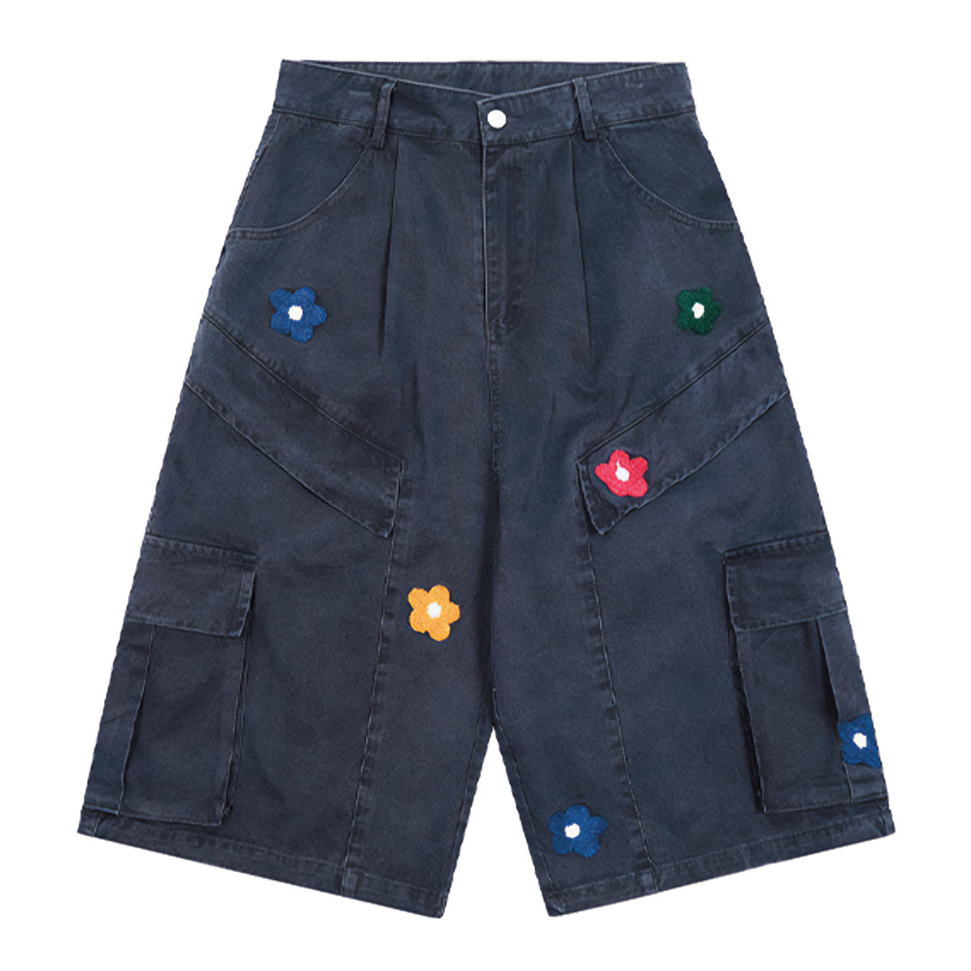 Bold pleated wide-leg cargo shorts soft cotton denim multi-pocket design casual creative wear