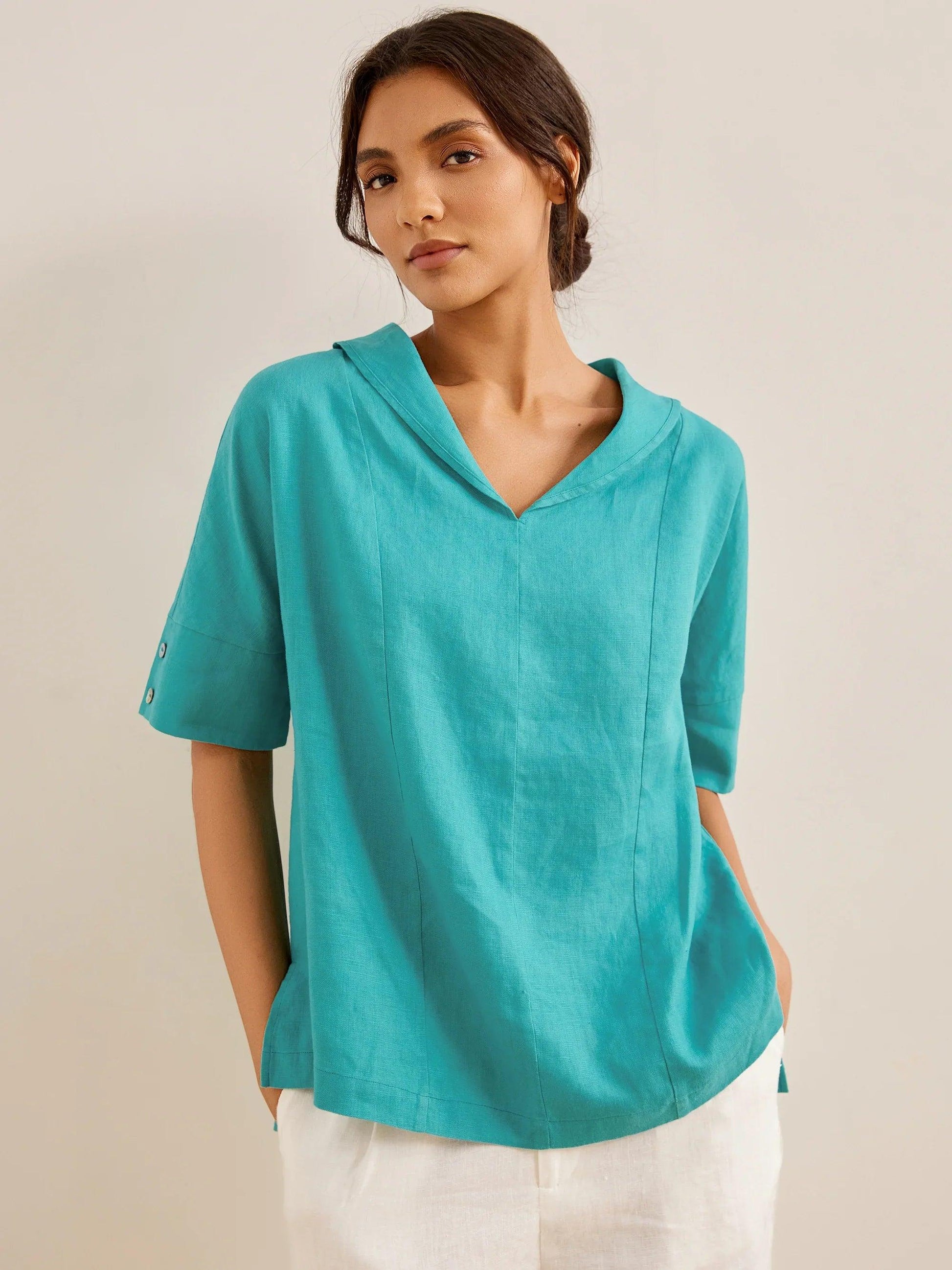 Women's lightweight linen V-neck t-shirt breathable summer top elegant feminine neckline everyday style
