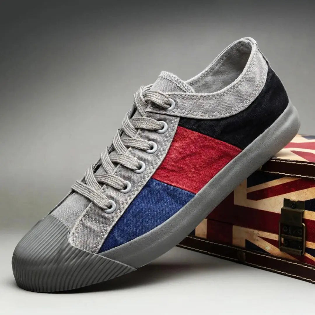 Liam retro low-top canvas sneakers with cushioned insole, breathable upper, bold trendsetter style