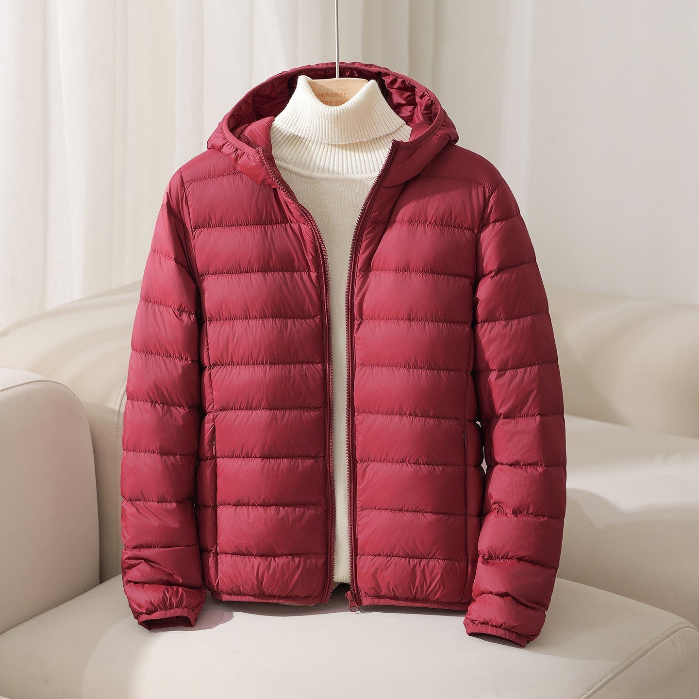 Women's slim quilted down jacket, lightweight hooded design with ultra-warm duck down insulation