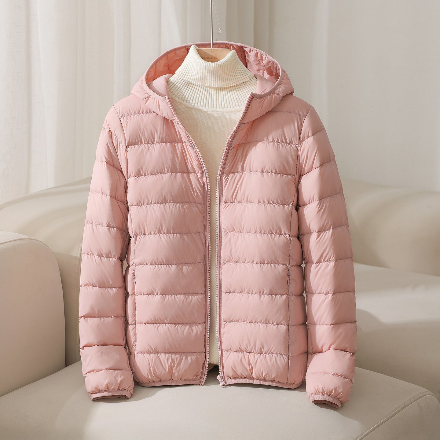 Women's slim quilted down jacket, lightweight hooded design with white duck down insulation