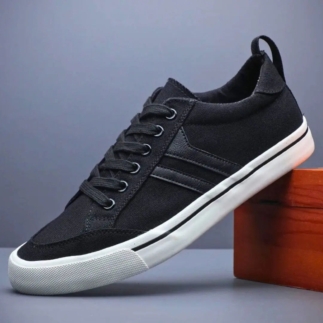 Luca white canvas low-top sneakers with breathable upper and cushioned EVA insole