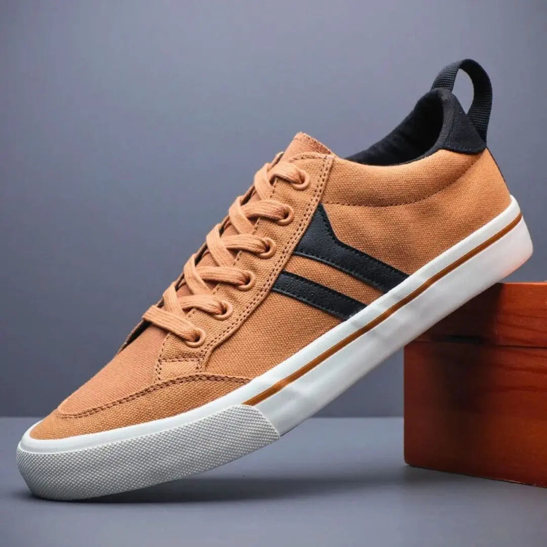 Luca low-top canvas sneakers in neutral tones with breathable upper and cushioned EVA insole