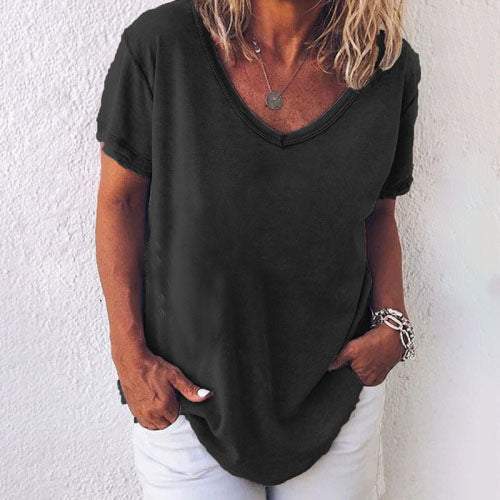 Women's relaxed fit linen-look t-shirt in neutral tone with side slits for breezy everyday comfort