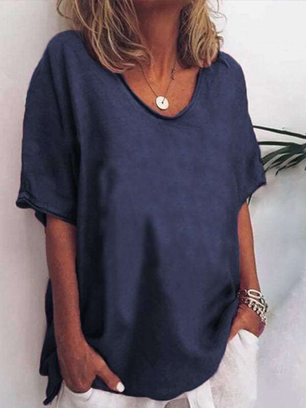 Women's white linen-look relaxed fit T-shirt with side slits and airy lightweight fabric