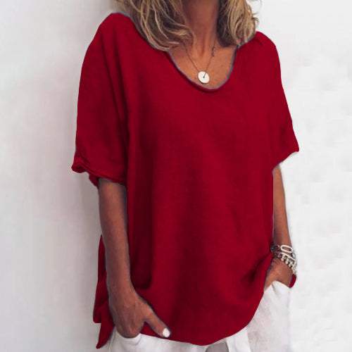 Women's relaxed-fit linen-look white t-shirt with round neckline and side slits for breezy comfort