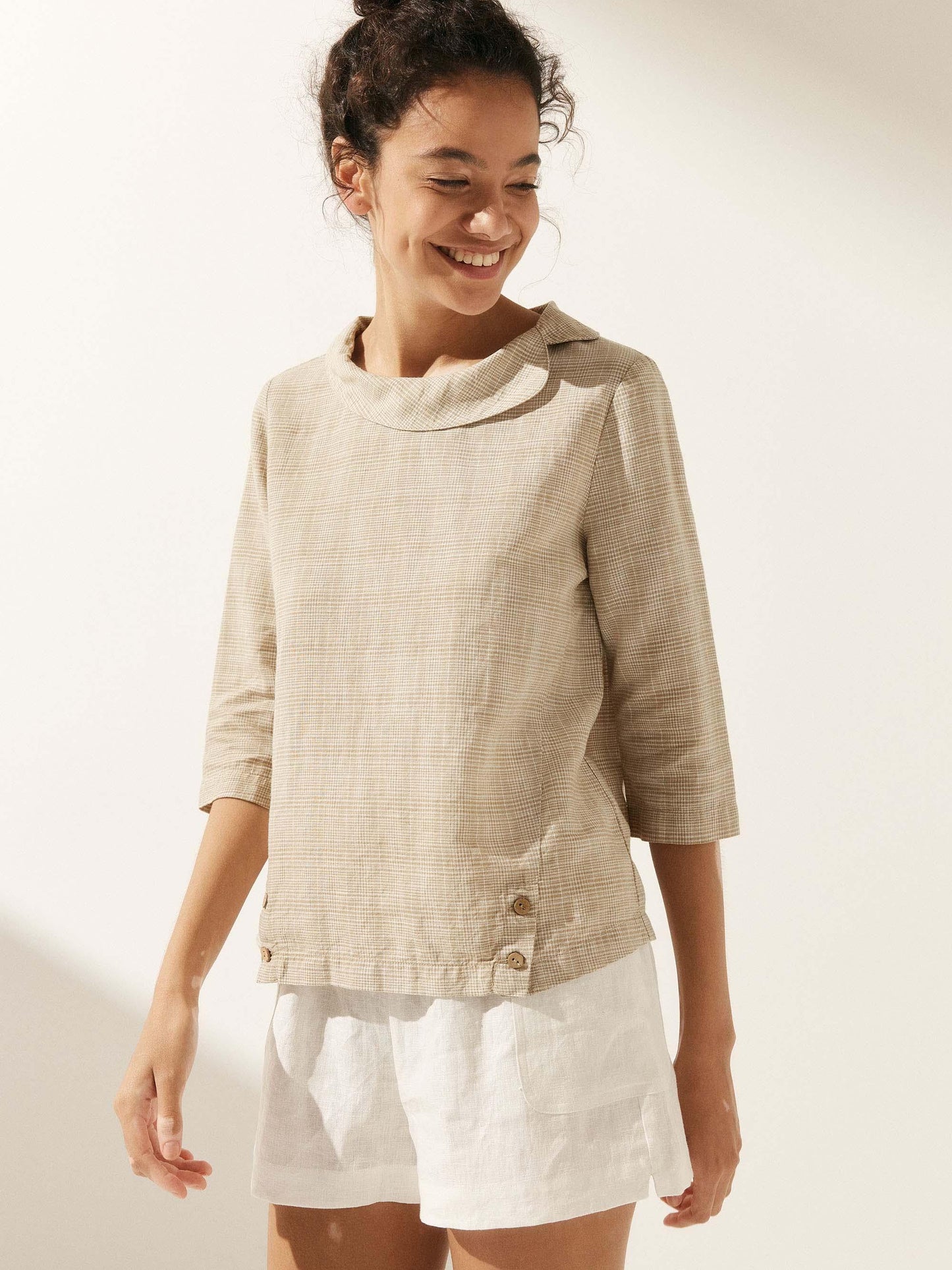 Women's lightweight linen gingham blouse with soft collar, relaxed silhouette for summer elegance
