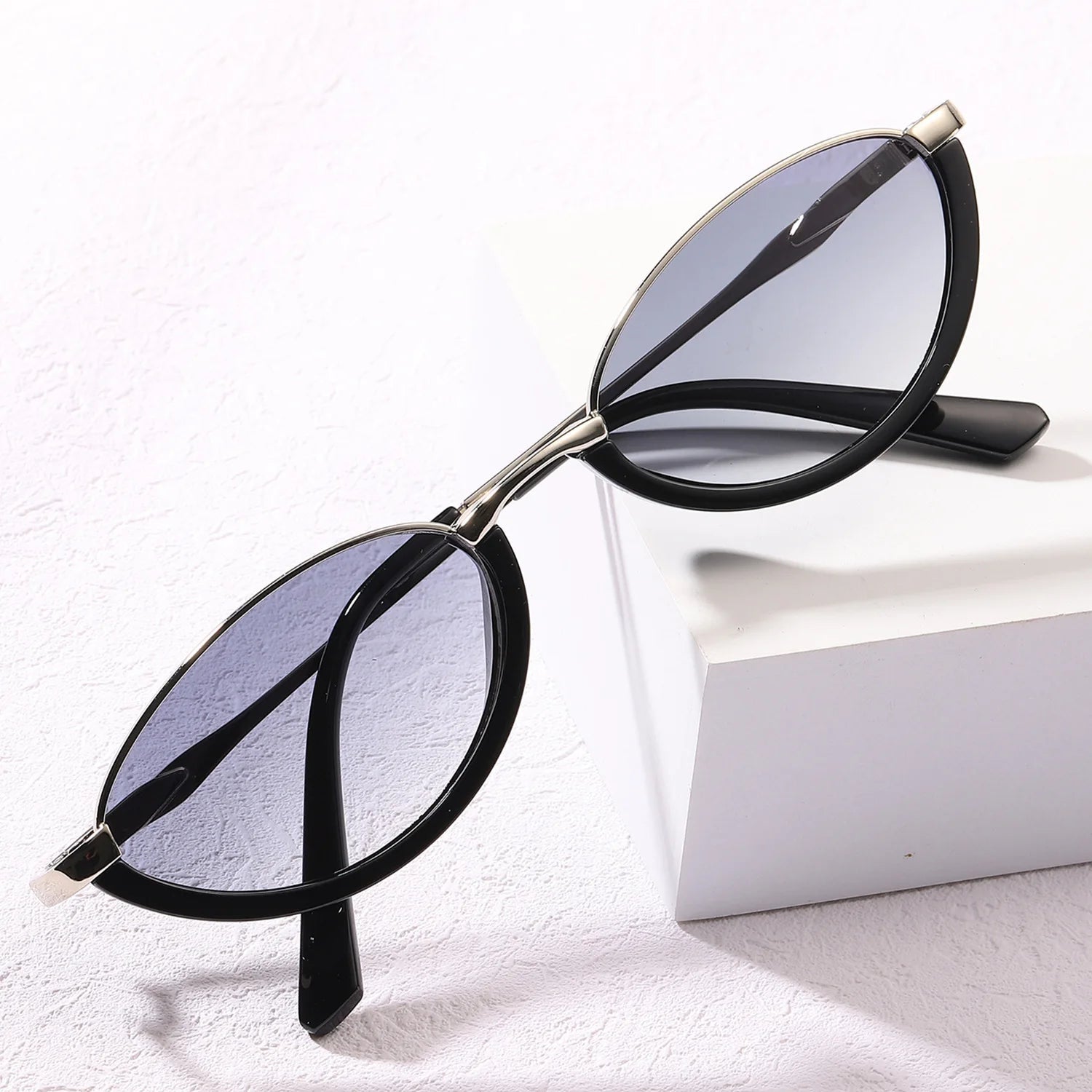 Luna Edge cat-eye sunglasses dual-tone metal acetate frame UV protection bold retro vintage style