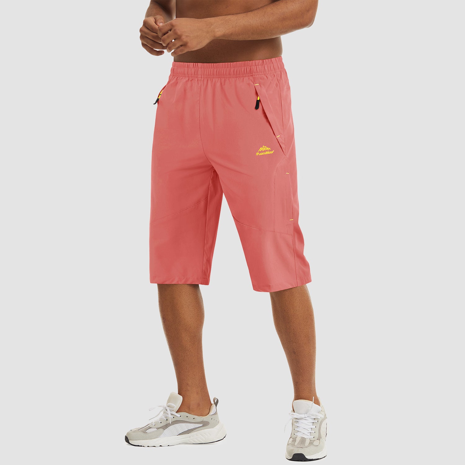 Men's quick-dry hiking running shorts in stretch fabric with elastic waist and zipper pockets