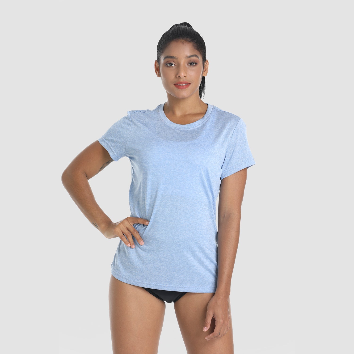 Women's lightweight quick-dry running t-shirt, breathable moisture-wicking short sleeve workout top