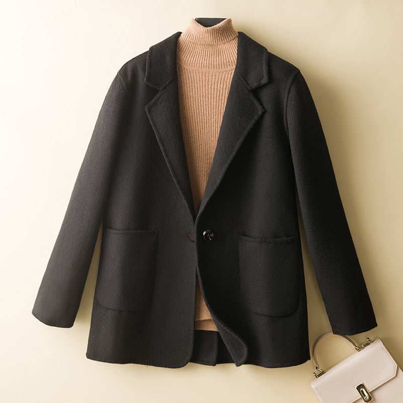 Women's relaxed fit wool blazer timeless tailoring with natural drape for sophisticated all-day comfort