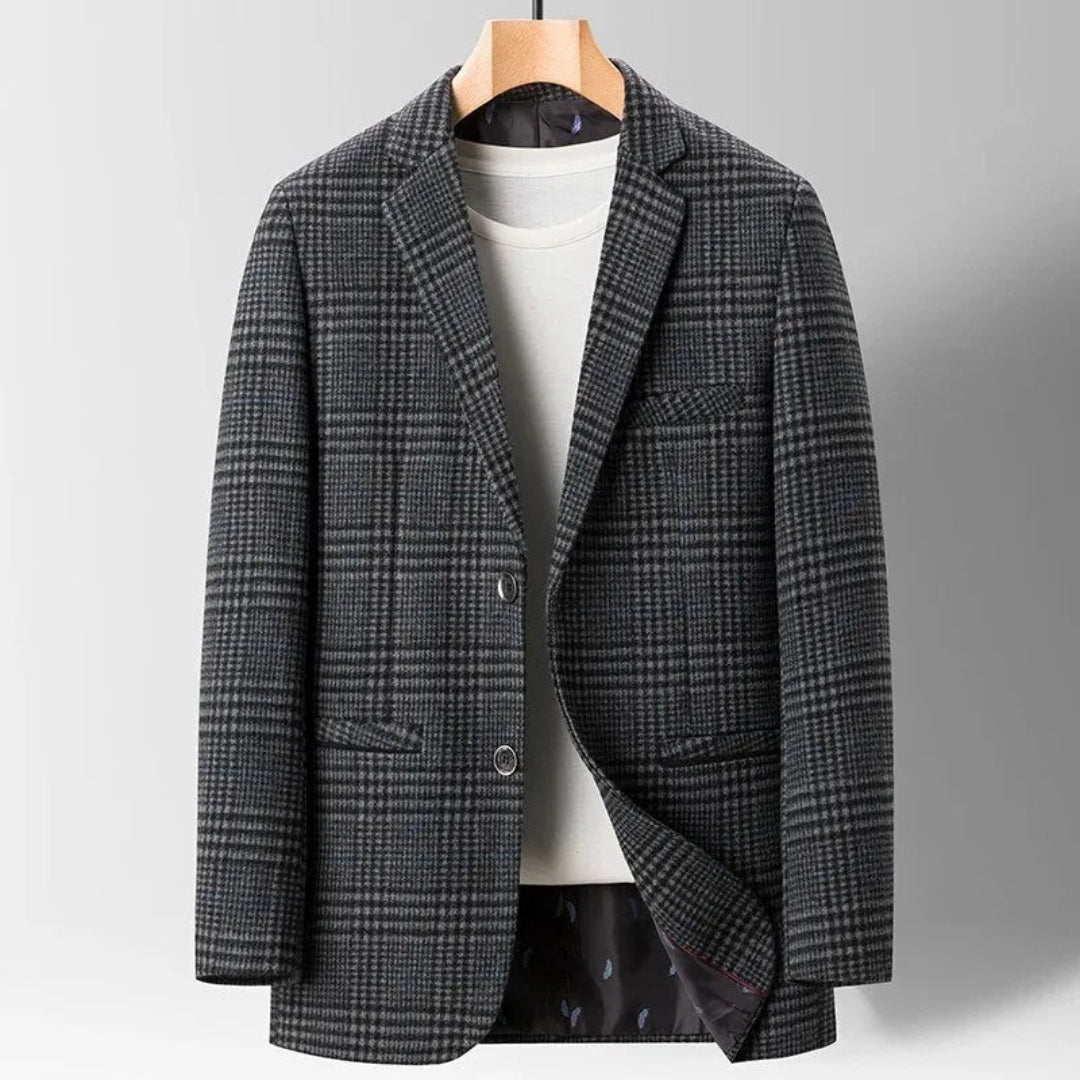 Men's slim tailored casual wool blend blazer in neutral tone, polished look for all-day comfort