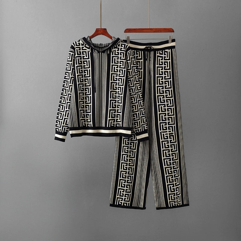 Women's gray knitted 2-piece hoodie and wide-leg pants set with bold geometric maze jacquard pattern