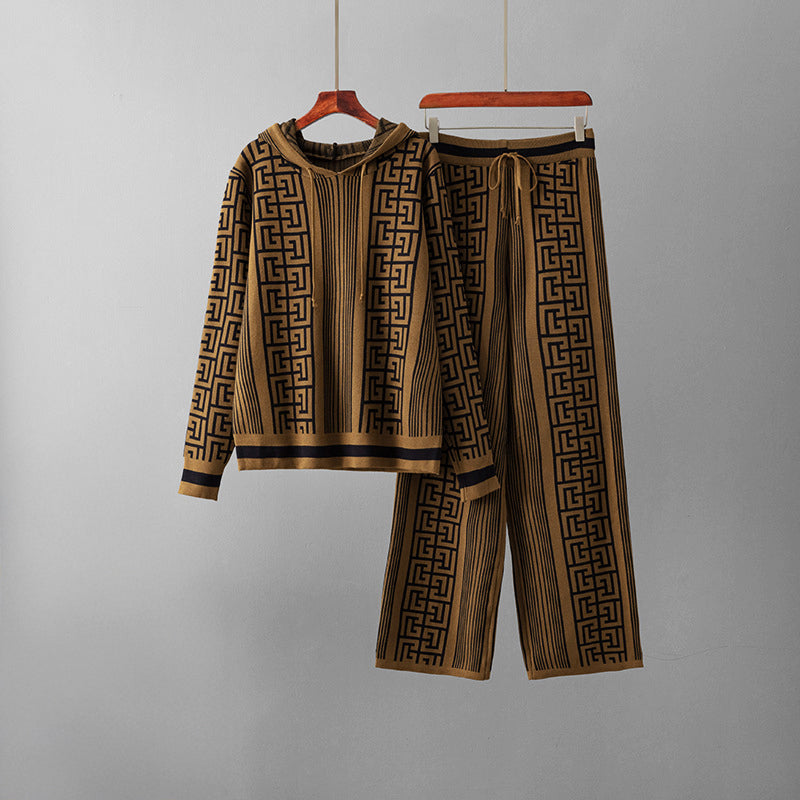 Women's gray knitted 2-piece hoodie and wide-leg pants set with bold geometric maze jacquard pattern