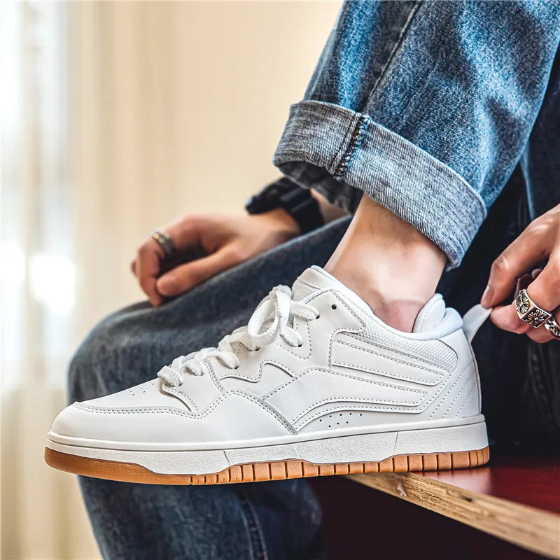 Men's low-top retro sneaker synthetic leather upper vintage contrasting details casual streetwear