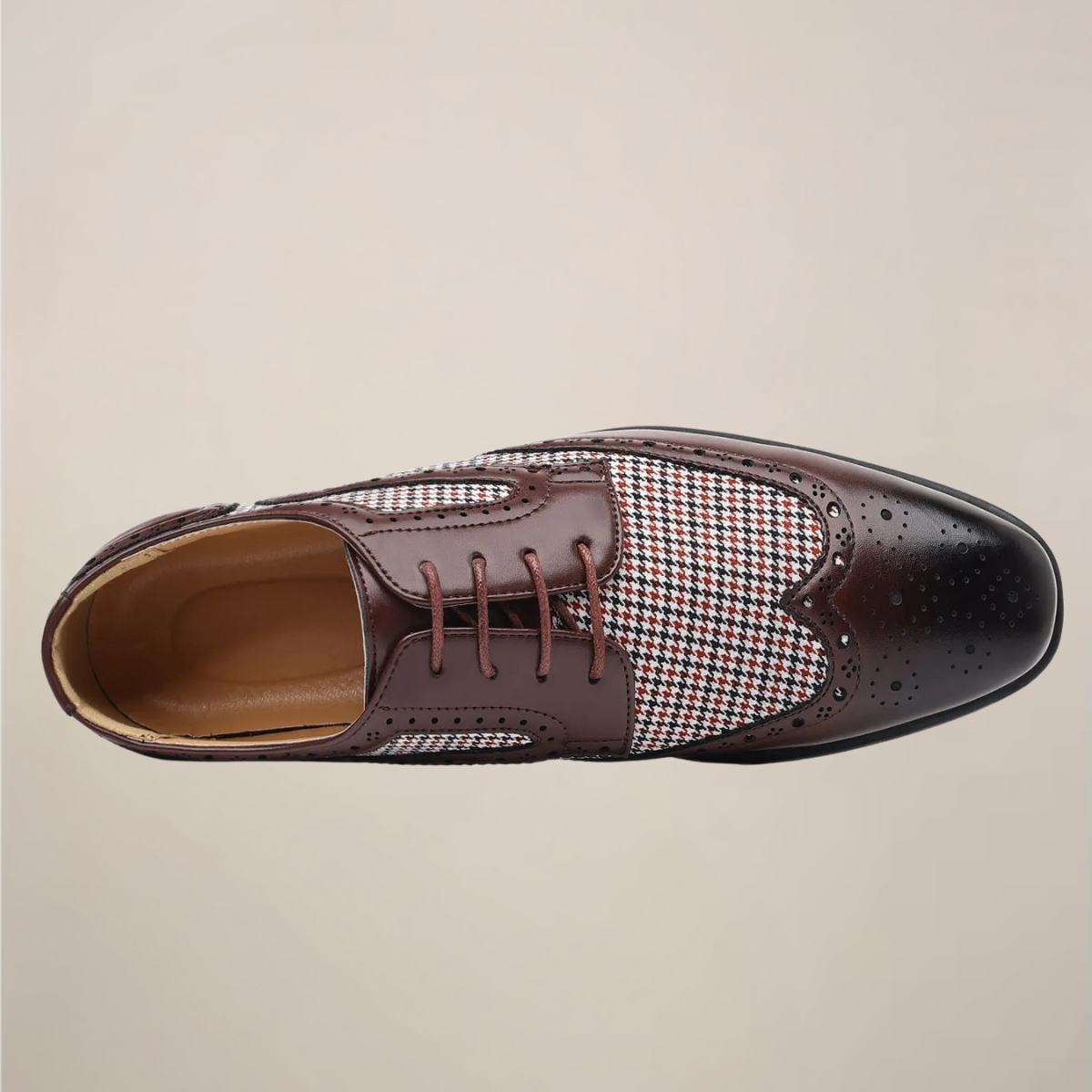 Men's houndstooth Oxford dress shoes with classic brogue detailing, sleek low-heel silhouette