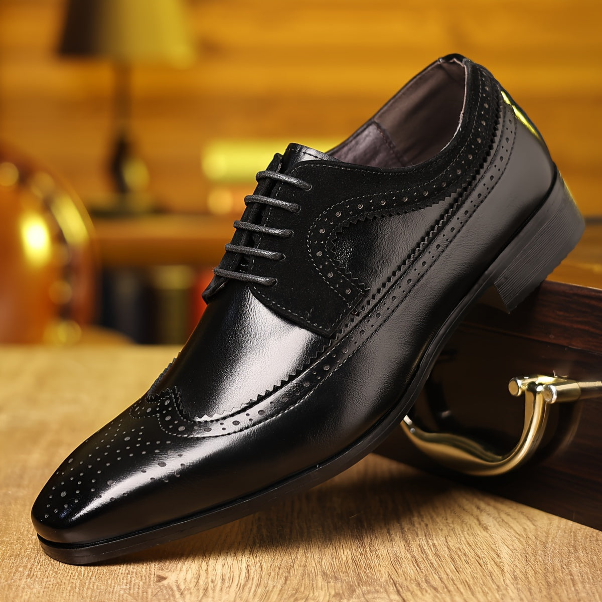 Men's two-tone wingtip brogue Oxford shoes formal closed lace-up polished intricate perforations